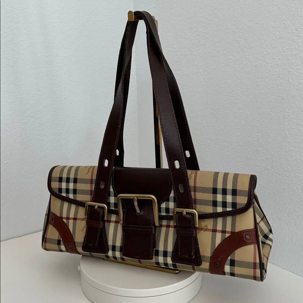 💯Authentic Burberry Shoulder Bag🍀